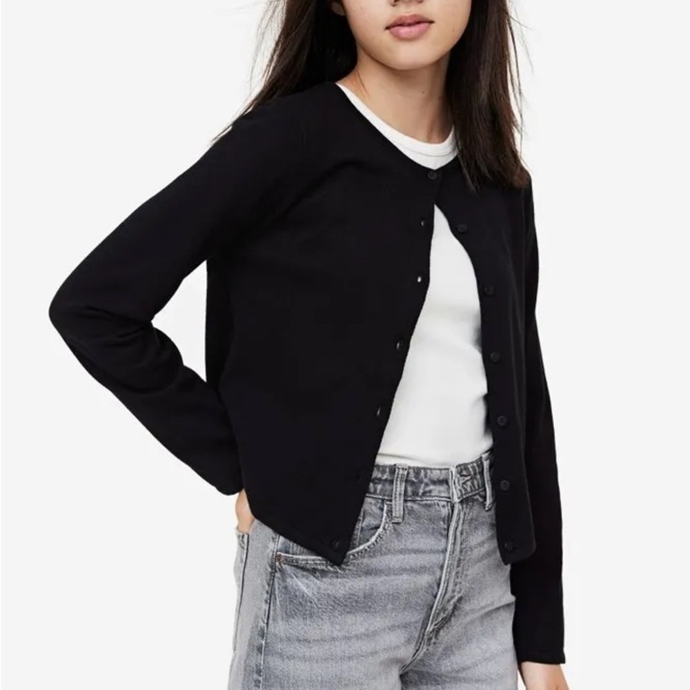 BLACK CARDIGAN